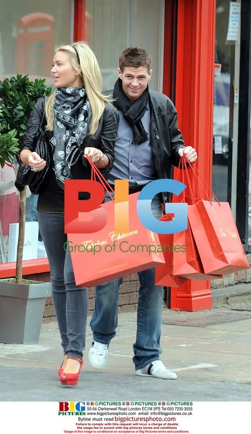 Steven Gerrard and Alex Curran out shopping