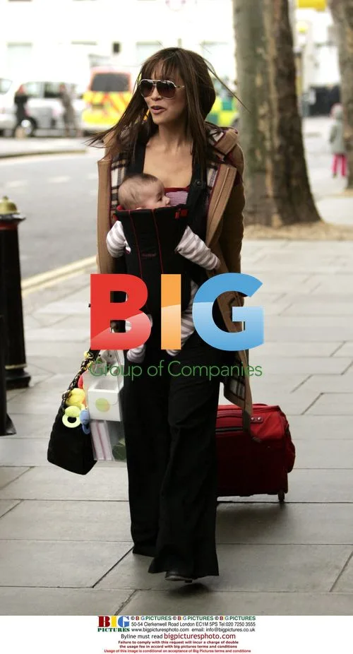 Mylene Klass and baby Ava leave hotel