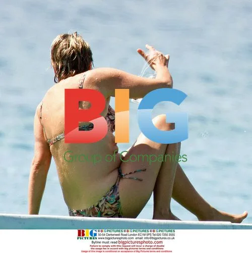 Penny Smith and Ingrid Tarrant in the Caribbean