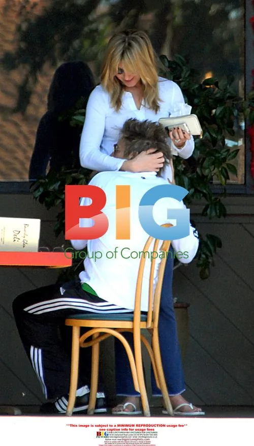 Rod Stewart and Penny Lancaster Intimate Breakfast