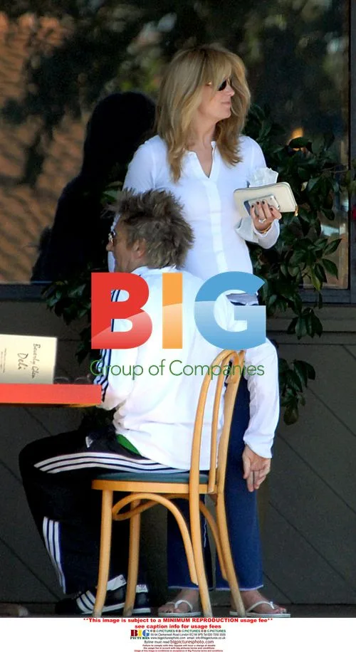Rod Stewart and wife Penny Lancaster have breakfast