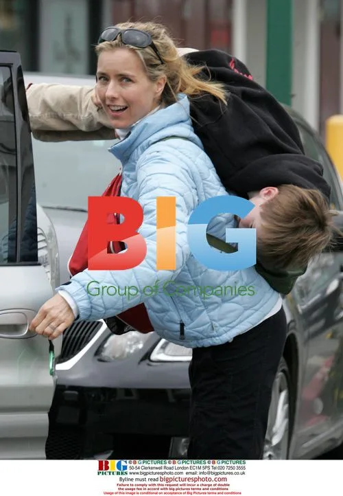 Tea Leoni and son in Malibu