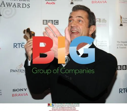 Mel Gibson Wins IFTA Award
