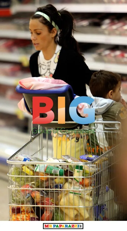 Katie Price Food Shopping with Kids