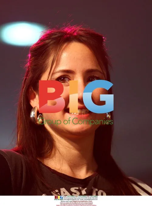KT Tunstall and Billy Bragg perform at HMV store