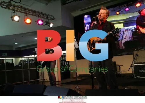 KT Tunstall and Billy Bragg perform at HMV