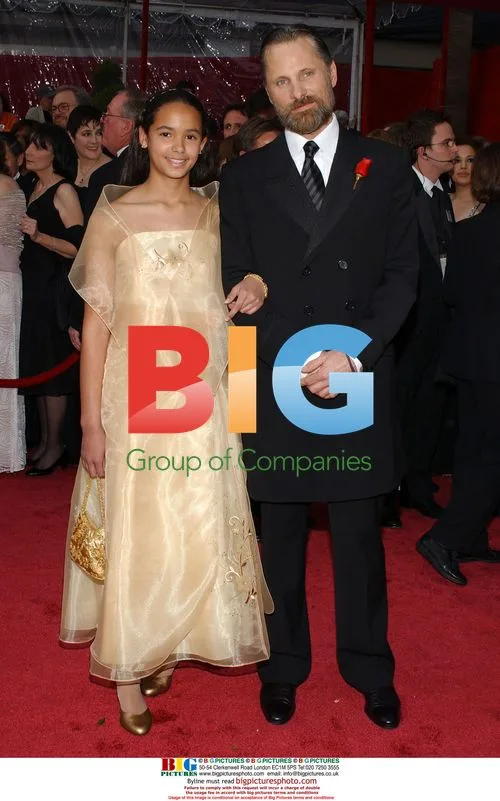 Viggo Mortensen and niece at 80th Oscars