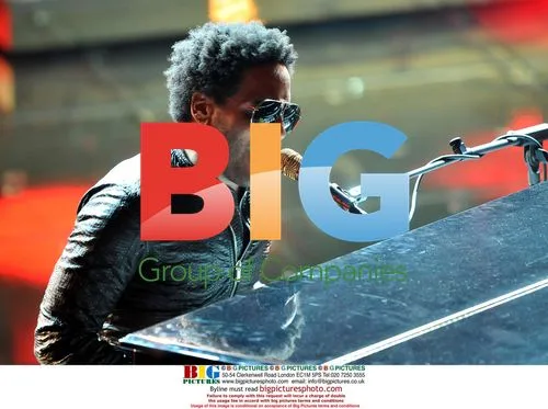 Lenny Kravitz at Sanremo Music Festival