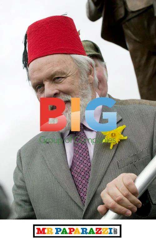 Anthony Hopkins unveils Tommy Cooper statue in Wales