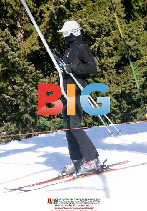 Carla Bruni Skiing in Courchevel