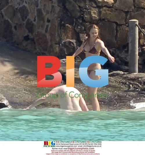 Bijou Philips and Danny Masterson in Hawaii