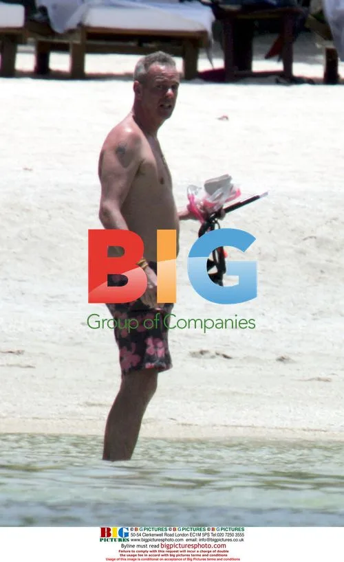 Zoe Ball Christmas Break in Mauritius