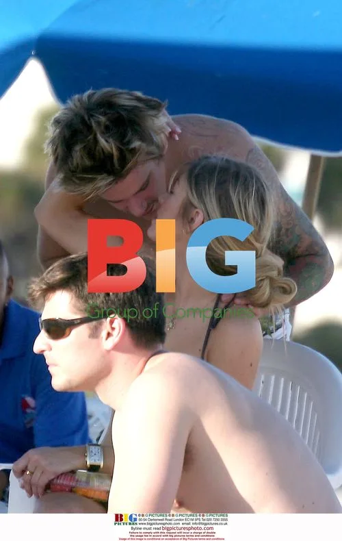 Sean Stewart & Girlfriend on Beach