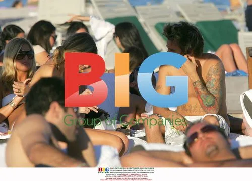 Sean Stewart and girlfriend on beach