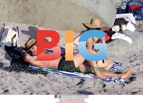 Kelly Brook and Billy Zane Vacation