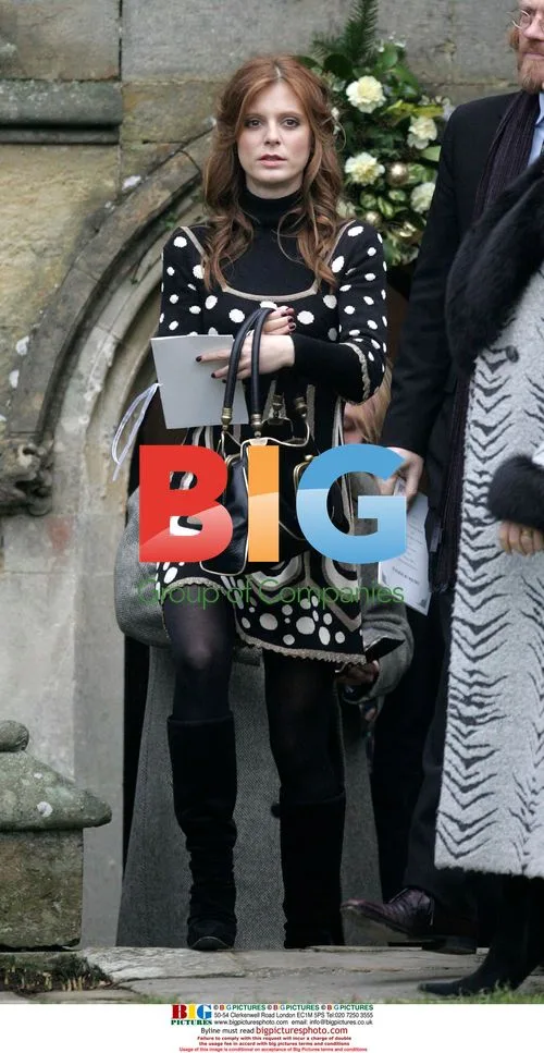 Billie Piper Marries Laurence Fox