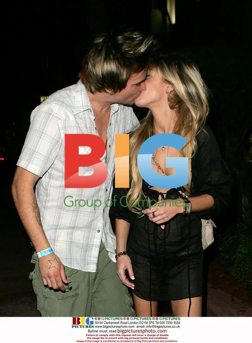 Sean Stewart and Caleigh Peters Kissing in Miami
