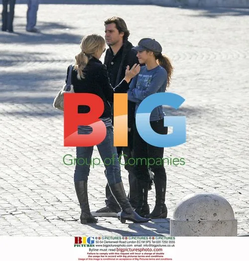Shakira and Boyfriend Antonio della Rua Sightseeing in Rome