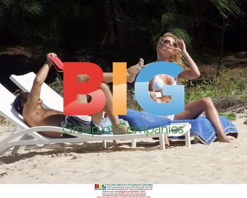 Nicollette Sherdian and Michael Bolton on Caribbean Beach