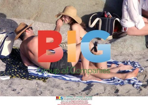 Kelly Brook and Billy Zane's Caribbean Getaway