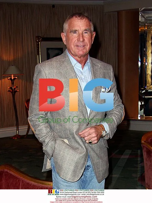 Zsa Zsa Gabor's Husband Relaxes at Beverly Hills Hotel
