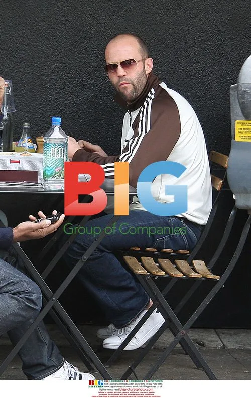 Jason Stratham has lunch with new girlfriend