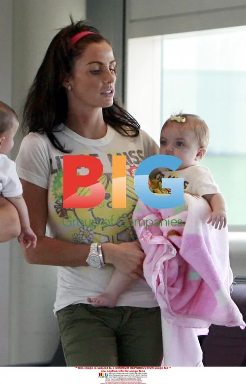 Jordan and Peter Andre Family Shopping