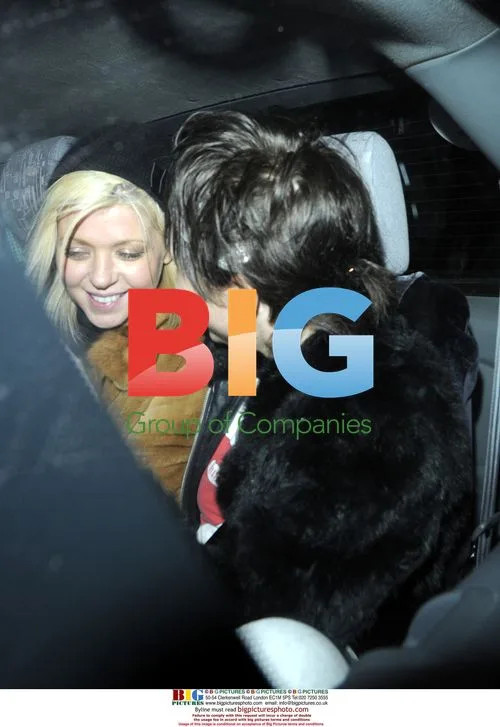 Tara Reid stumbles into Jamie Winston's flat