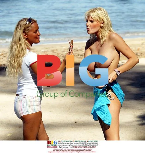 Anna Taverner and Michelle Marsh relax with Galaxy Ripple