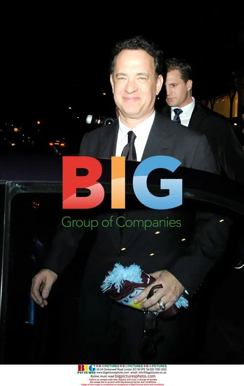 Tom Hanks Leaves Scotts Restaurant