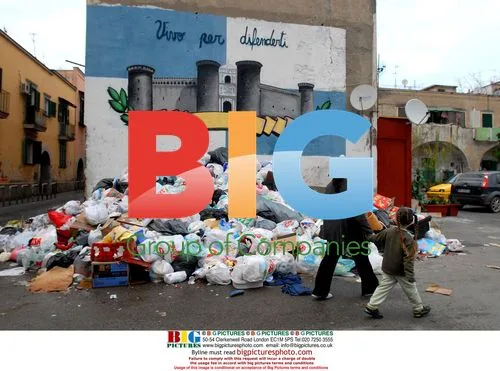 Cleanup begins in Pianura, Naples