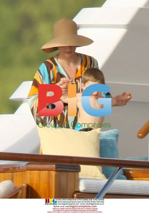 Linda Evangelista on Vacation with Family
