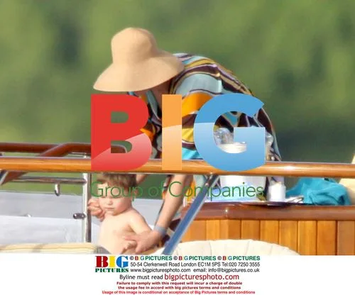 Linda Evangelista and family on vacation in France