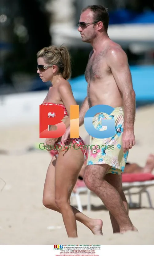 Alan Shearer and friends relax in the Caribbean