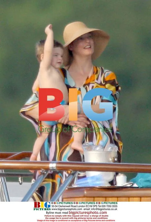 Linda Evangelista on vacation with boyfriend and sons