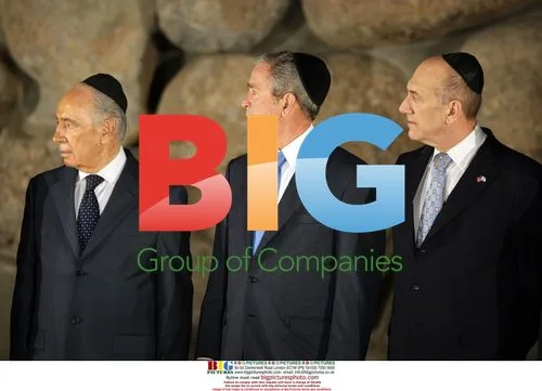 Bush Attends Wreath Laying at Yad Vashem