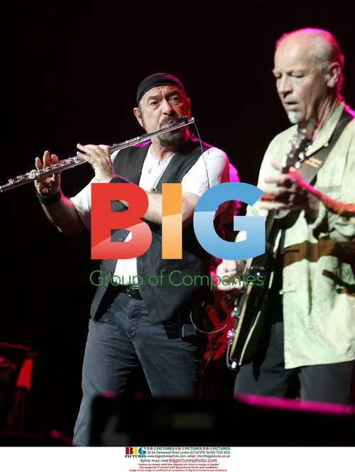 Ian Anderson and Martin Barre of Jethro Tull perform