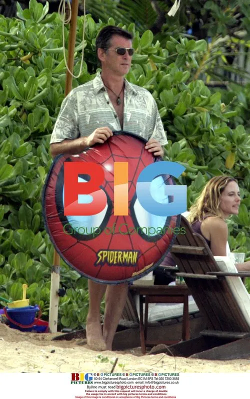 Pierce Brosnan and wife Keely on Hawaii vacation