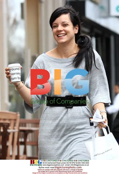 Lily Allen Suffers Miscarriage