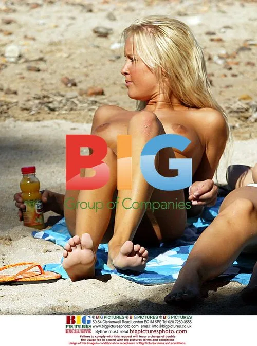 Models Relaxing with Tropicana in France