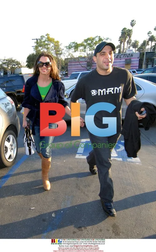 Britney Spears goes pet shopping with Sam Lufti