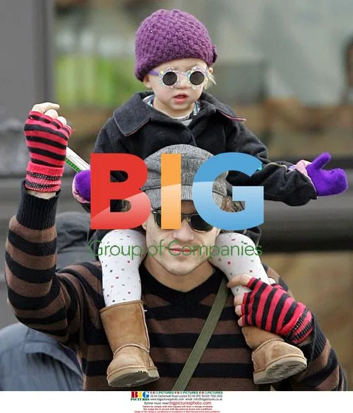 Heath Ledger takes daughter Matilda out in Soho