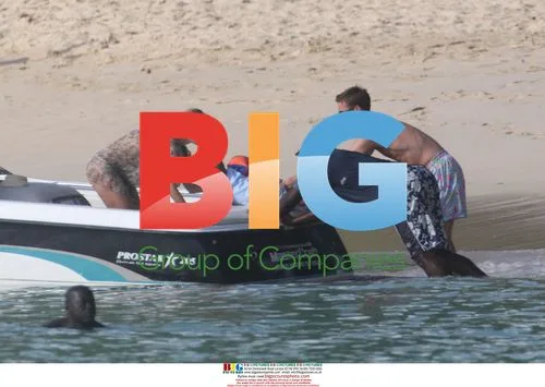 Redknapp and Parker Families Vacation in Caribbean