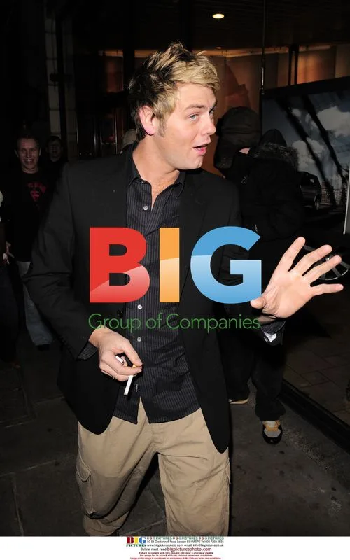 Brian McFadden Enjoys Dinner at Nobu With Sister