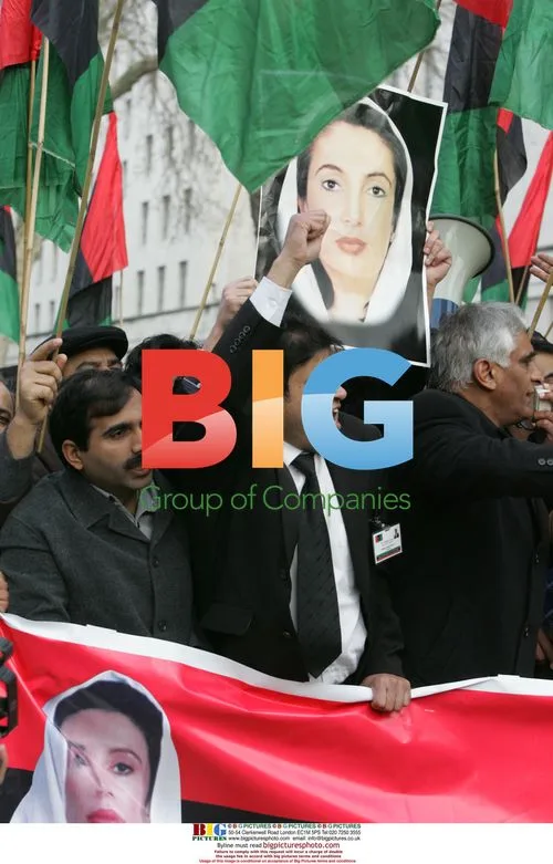 Jemima and Imran Khan attend London protest