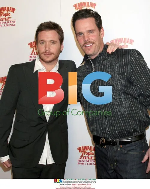 Actors KEVIN CONNOLLY and KEVIN DILLON at Vegas event