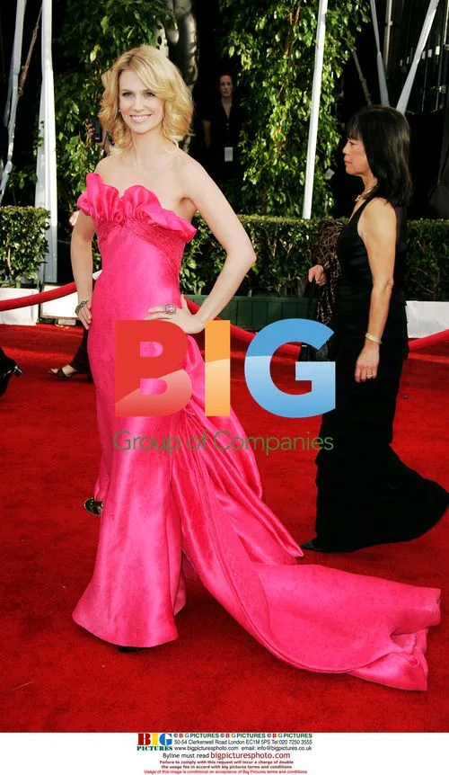 JANUARY JONES Arriving at SAG Awards
