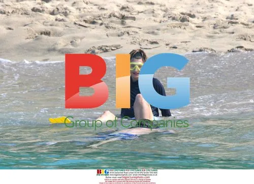Linda Evangelista Vacations with Family