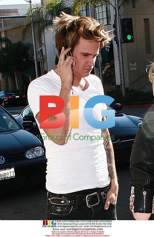 Sean Stewart Enjoys Lunch in Beverly Hills
