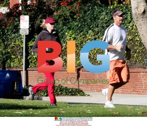 Naomi Watts Jogging with Trainer